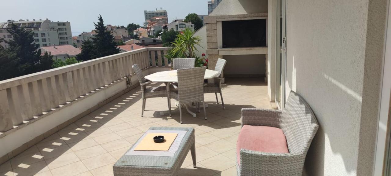 Happy Basset Terrace Apartamento Makarska Exterior foto