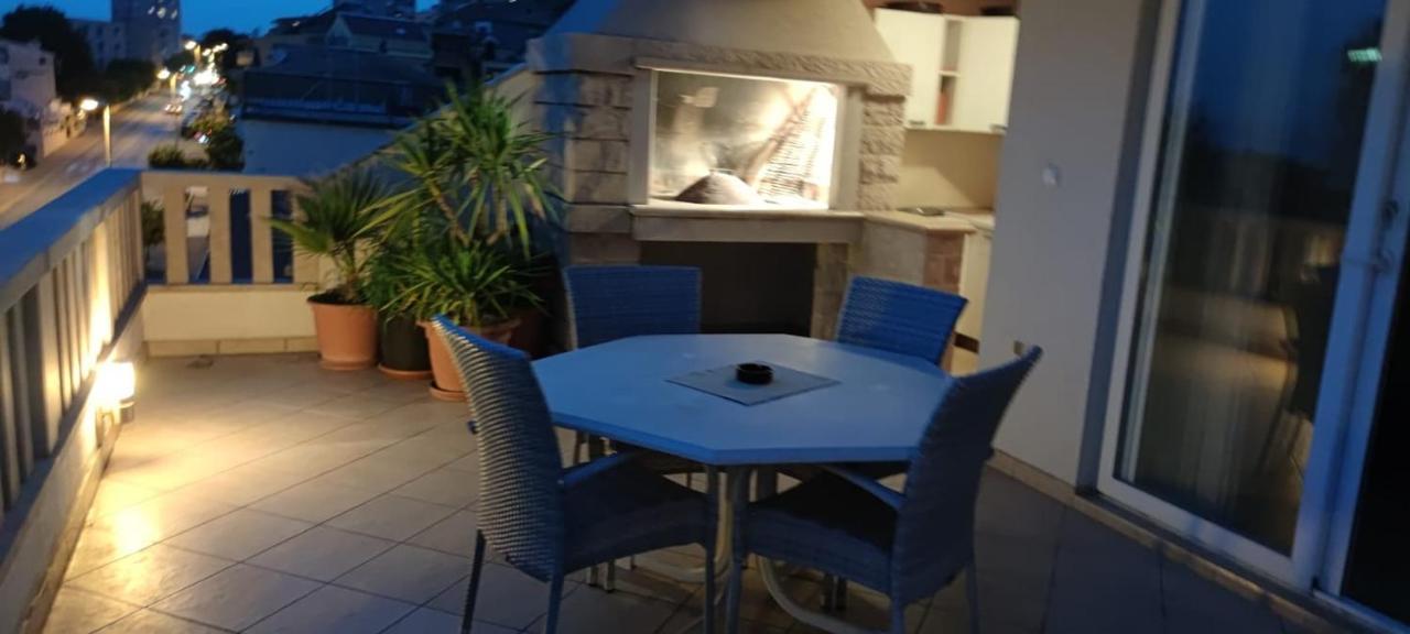 Happy Basset Terrace Apartamento Makarska Exterior foto