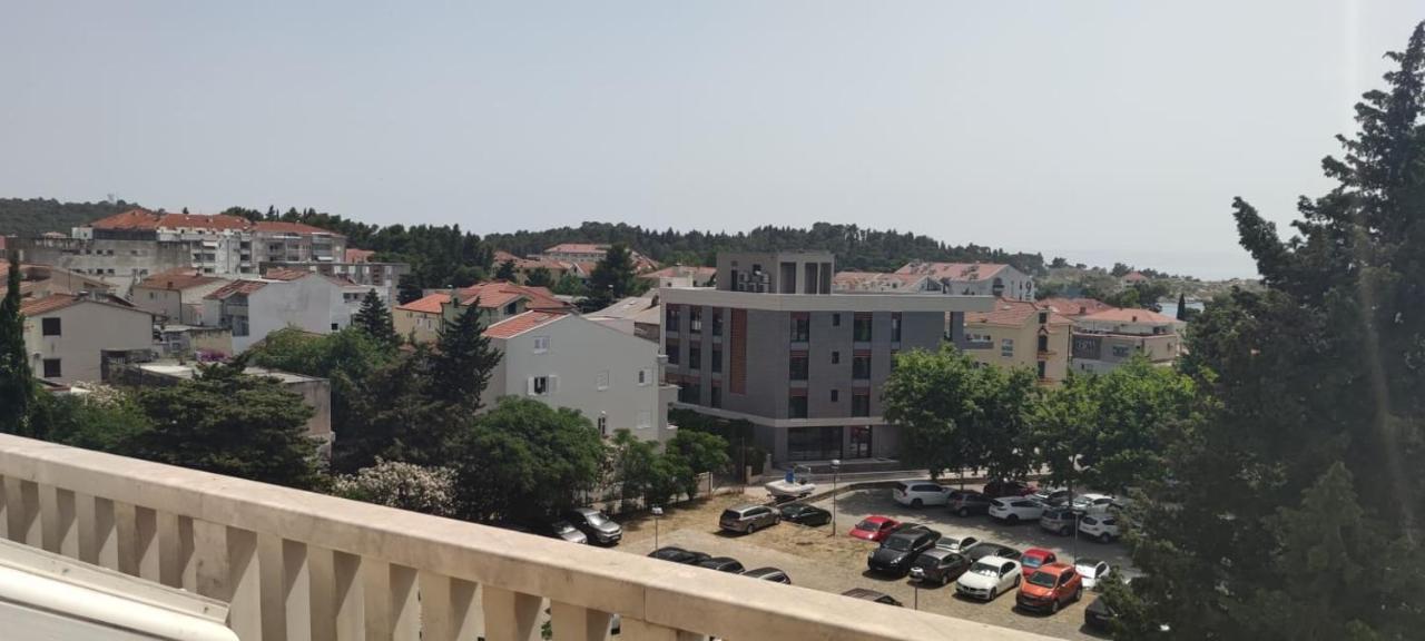 Happy Basset Terrace Apartamento Makarska Exterior foto