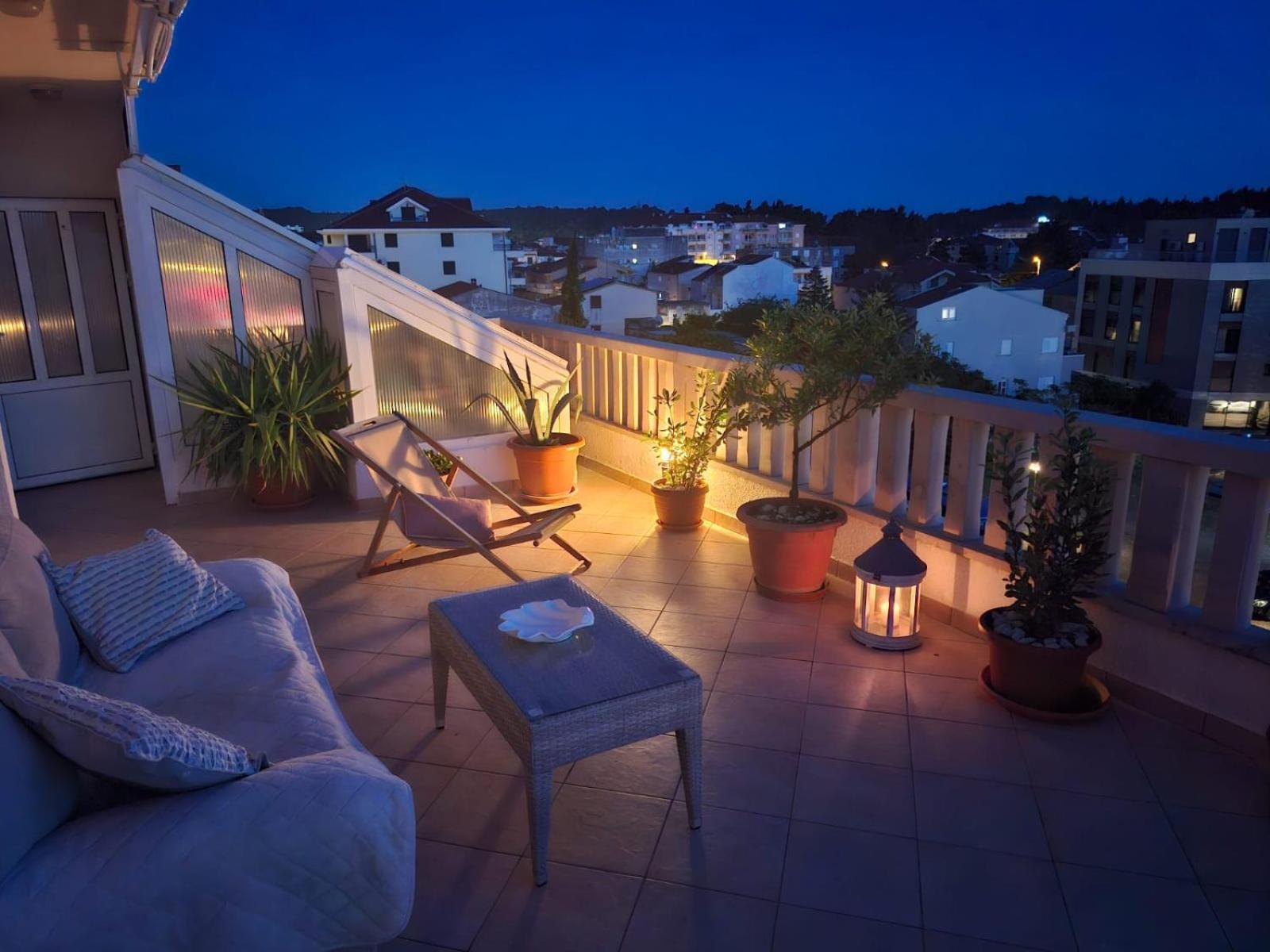 Happy Basset Terrace Apartamento Makarska Exterior foto