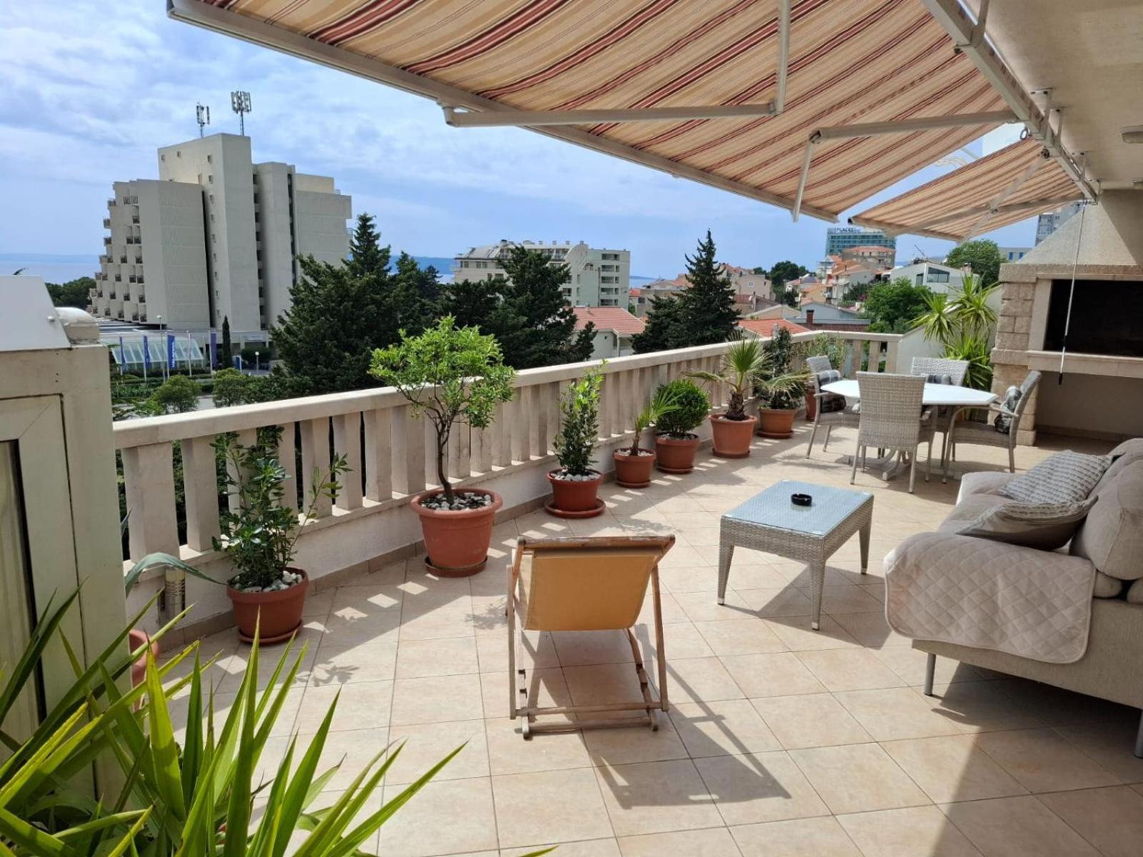Happy Basset Terrace Apartamento Makarska Exterior foto